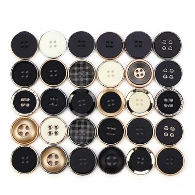 Resin combination four holes black button (3)