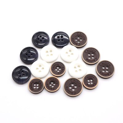 Wholesale four holes high quality button (1)